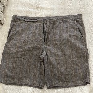 Mens Tasso Elba shorts.